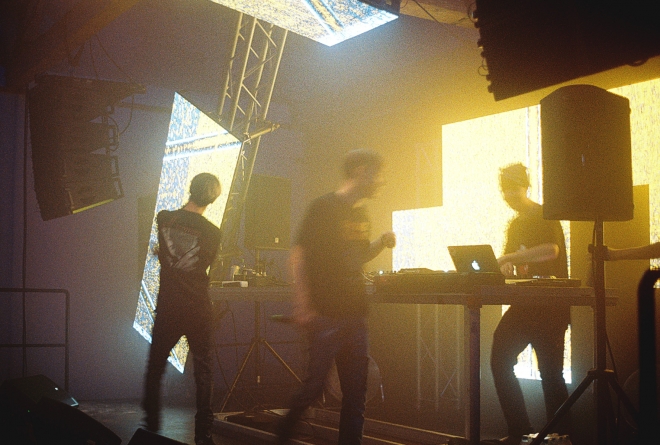 15 ADDICT 16, Addictrave, Khans